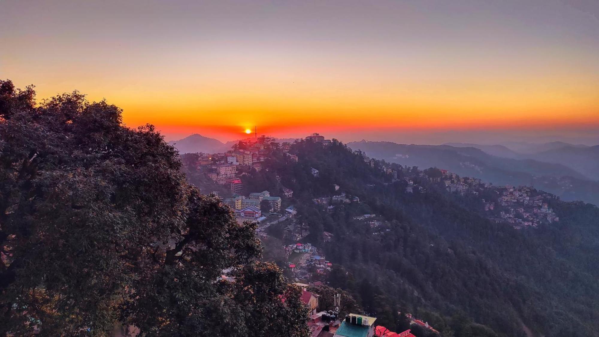 The Ashoka Inn 300Mts Walkable From Mall Road Shimla Exterior foto