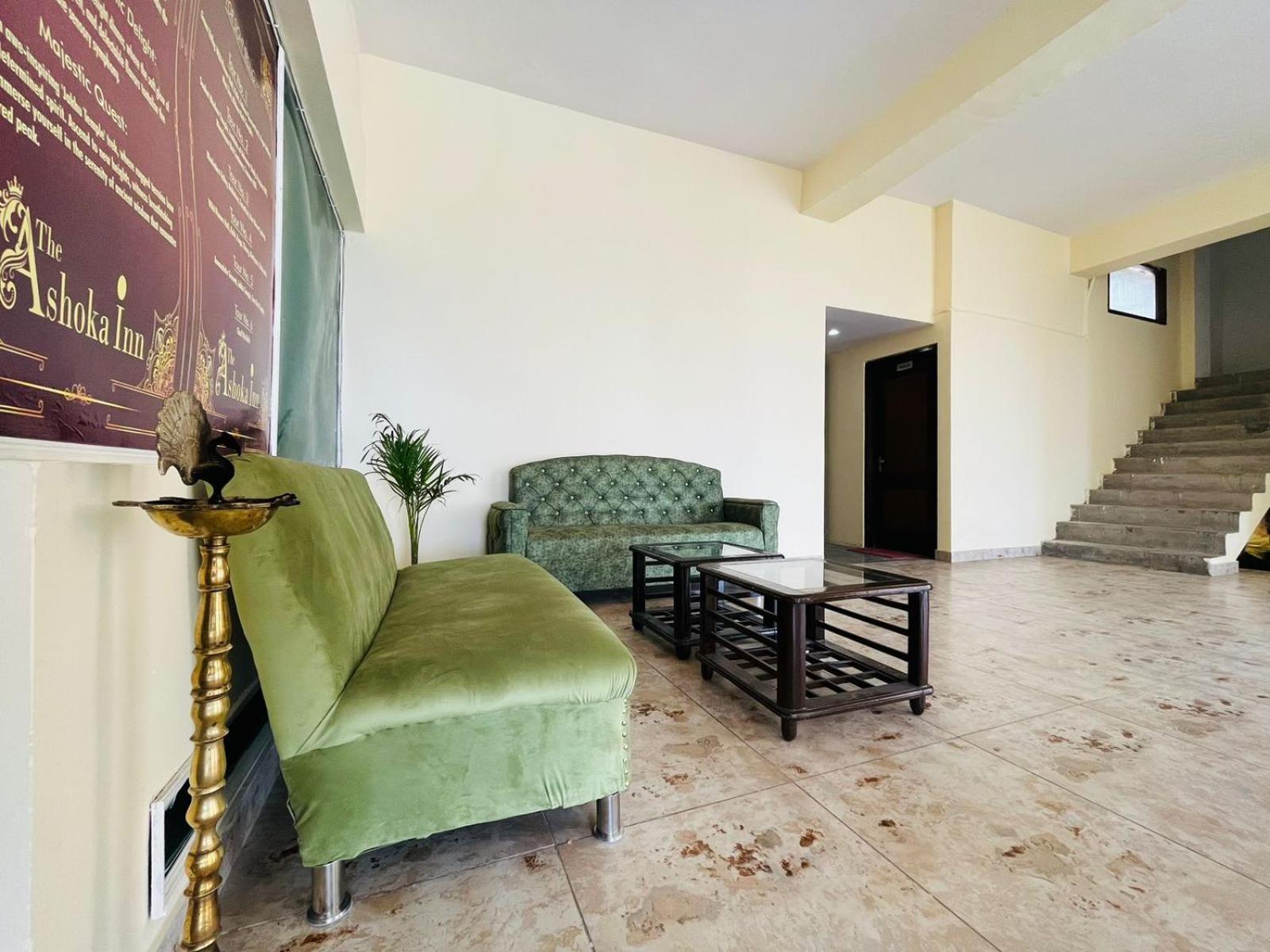The Ashoka Inn 300Mts Walkable From Mall Road Shimla Exterior foto